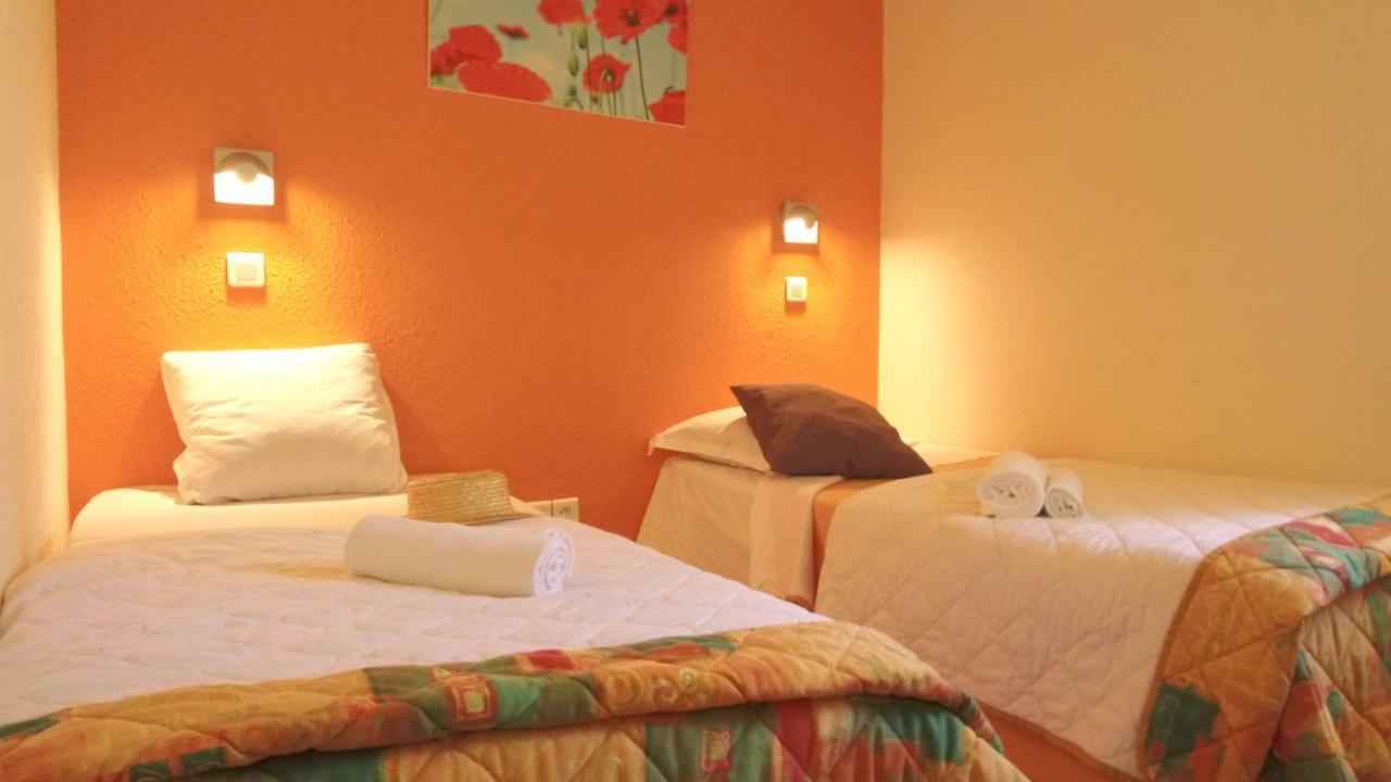 Hotel Vvf Sud Aveyron Brusque Esterno foto